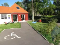 Farm cottage, games room and jacuzzi and sauna option, near Touquet beach