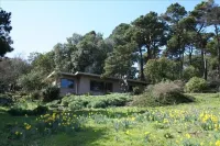 Vacation Home Overlooking Heart's Desire Beach at Tomales Bay 드레이크스 비치 주변 호텔
