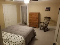 Lovely 2bdrm Apt Close to Stowe, Smugglers Notch & Jay Peak! Отели в г. 