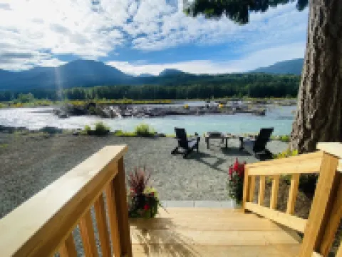 a riverfront retreat nestles on the Cowlitz River