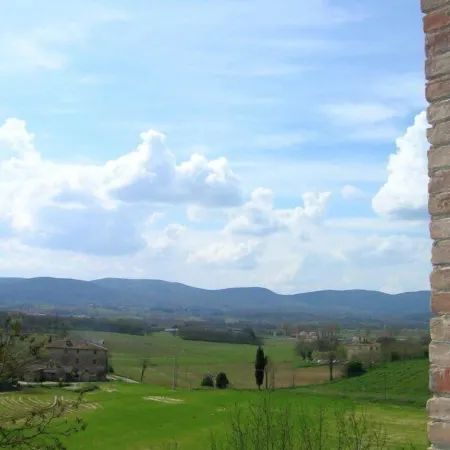Independent house in the hills of the Sienese countryside