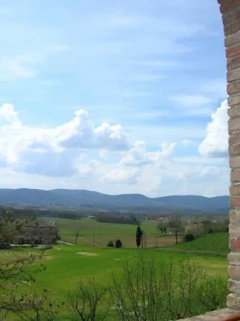 Independent house in the hills of the Sienese countryside Отели рядом с достопримечательностью «Castello di Celsa»