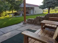 Whippoorwill Cabin, a pet-friendly retreat in Swan Valley Hotels in Bonneville County