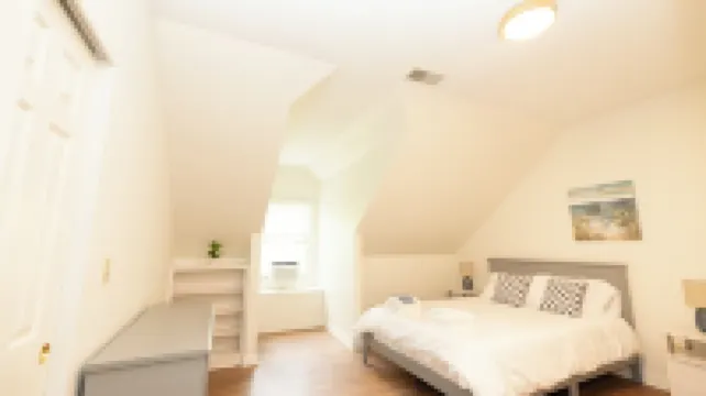 Secluded Mountain View Cabin Near Hocking Hills