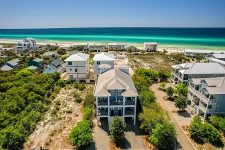 On Inlet Time - Private Pool & Hot Tub 4 Minute Walk to Beach