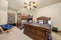Private 5 Star Retreat overlooking Lake Travis