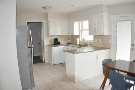 Cozy, Clean, Comfortable Home for Large Families