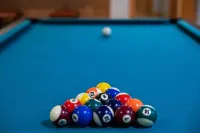 Captain's Chalet: 3,400 sq ft w/ Beach & Pool Pass, Game Rm, Hot Tub, & Firepit