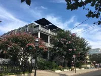 Cozy 2 BR Apt in historic Cape May, 1/2 block from beach and mall