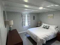 Coastal Cottage !3 bedroom, 2 bath home with deck and walk to the beach