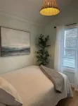Newly renovated cottage Hotels in Kittery