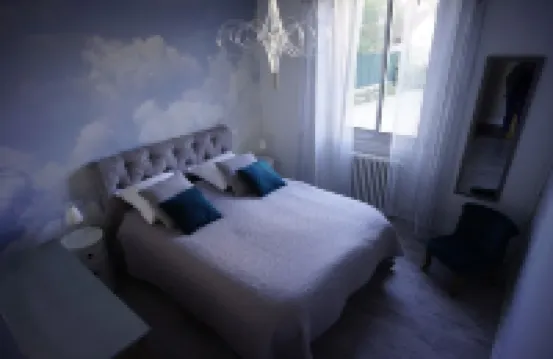 Lourdes Independent character apartment ground floor near downtown