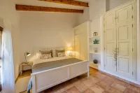 Cozy estate "It's Bellveret" Hotels in Manacor