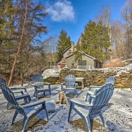 Architectural Gem - Catskill Chalet, Hot Tub, Wraparound Deck on 6 Acres