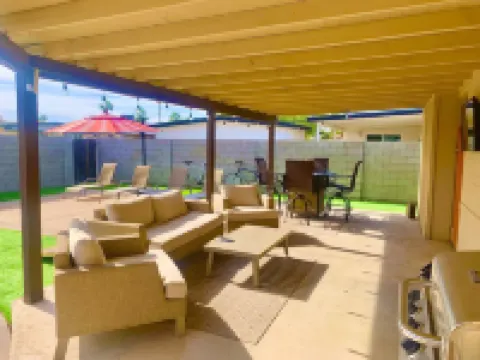 Heated Pool & Hot Tub ⭐️ Mins to Old Town, ASU, Hiking and ⛳️