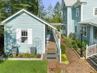 Garden Studio on Main - A perfect combination of modern amenities & convenience