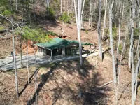 Private Mtn Love Shack w/ fast wifi, BBQ & view