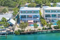Brand new 5bed/6bath pool w/45 foot dockage - available with 2 more homes