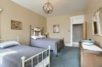 Historic Brickhouse Guest Home