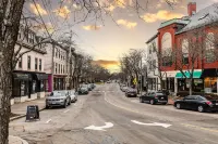 The Inn at Newton Highlands, Suite 2, Apartment-Hotel Hotels in Newton