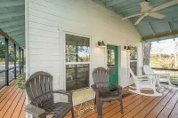 Knox Lakeside Cottage, 1 bedroom plus loft on Lake O' the Pines