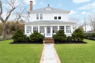 🌟 Walk to the village ❤ of Greenport 호턴 포인트 라이트하우스 노티컬 뮤지엄 주변 호텔