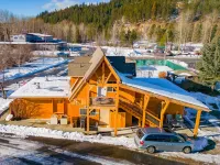 Views of the Mountain from the private decks of this upstairs condo. Hotels in Shoshone County