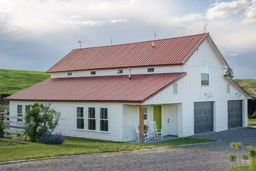 Custom, Countryside Barndominium for Multi-Family near Bozeman
