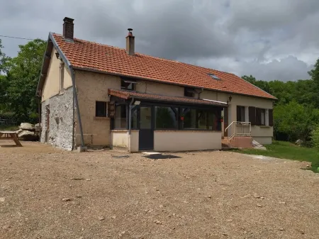 Quiet, ideal for exploring the Morvan! Отели в г. Сен-Бранше