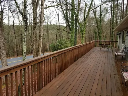 Private setting close to Clemson University