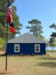 New-Serene lakefront cottage with stunning views Hoteles cerca de Great mall