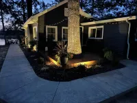 Lake house on the point with beautiful lake views!