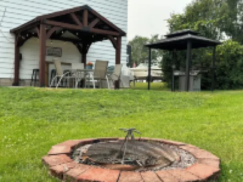 The Lake Mason Lodge - Entire "Lodge" for large groups! 馬凱特縣酒店