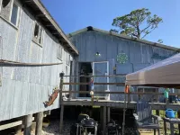 Apalachicola Oyster House, new Dock Hotels near Apalachicola Margaret Key Public Library
