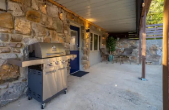 Luxury Private Downstairs Suite