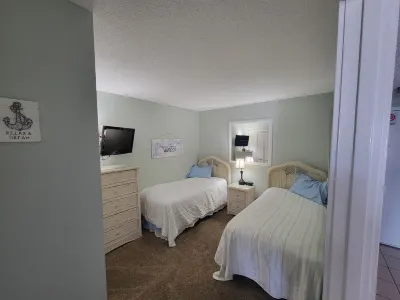 Newly remodeled!! Ocean View Balcony-steps to sand. Myrtle Beach Resort familys Hotels near TPC Myrtle Beach