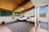 National Geographic Views 7bdr Hot Tub Game Room Hotels in Wyoming County