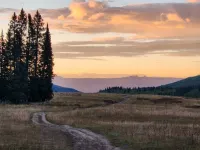 Soak in Some Summer Fun, Hot Tub, Hiking, Biking, Sxs Adventures, and Much More!