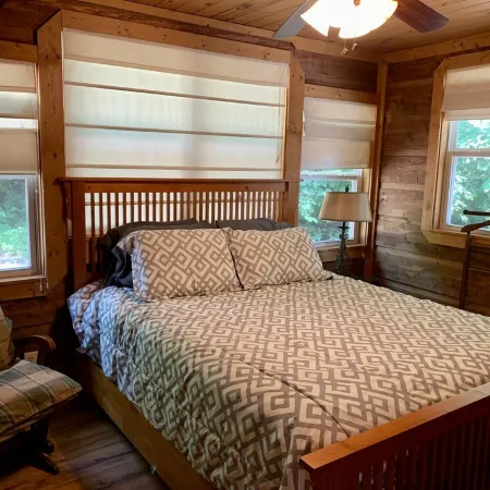 Woodside Nook Cabin at the BHR Farm Village: Perfect Hiking Get-a-Way