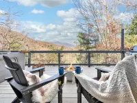 Brand New Luxe Retreat + Hot Tub