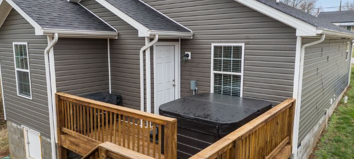 Bourbon Chaser- Horse Park 12min, Ark 30min, Hot Tub, 4 Bedrooms, Walk Downtown Hotels in Scott County