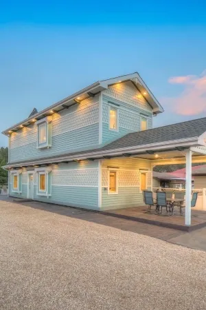 Beautiful Victorian Home/cabin