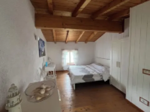 Romantisches Rustico mit Traumhaftem Seeblick in Sehr Ruhiger Lage