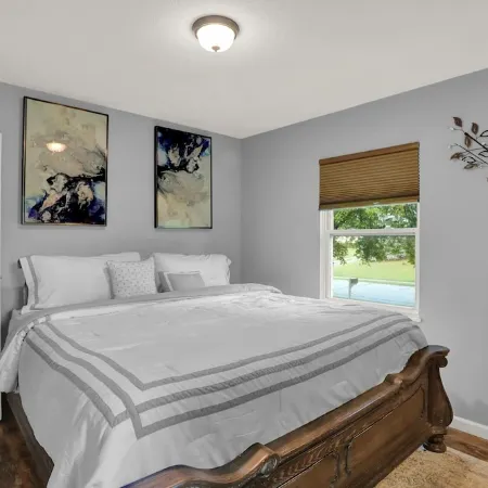 Dwntwn Westfield Family home close to GrandPark and local entertainment