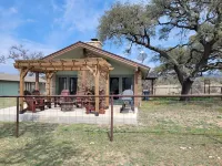 Shadow Dance Ranch-Private 2000 Acres and 2 Lakes with Plenty of Water to Enjoy!