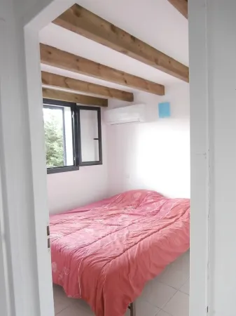 Beach<100m.Air Conditioning.Swimming Pool.Private Parking. Opt Wifi, Car, Bike.   No. of Activities Отели в г. Лингуиццетта