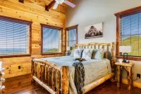 Family-Friendly• Stunning Views • 7 Mi to Dollywood •Hot Tub• Highly Rated! - 4성급