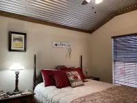 Star Gazing - Bon Fire Cabin in the Peaceful Country at Blue Eagle Retreat