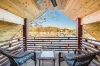 Unwind in Riverfront Comfort — Hot Tub, Fire Pit, Boat Slip, Kayaks