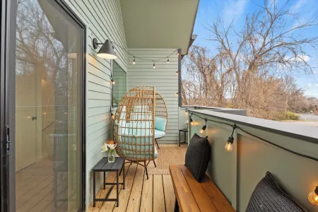 Back 2 The Future! - 4 Min. from Downtown Knox